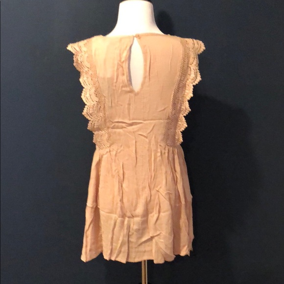 Beige Flutter Blouse [LAST ONE] - Picture 5 of 7